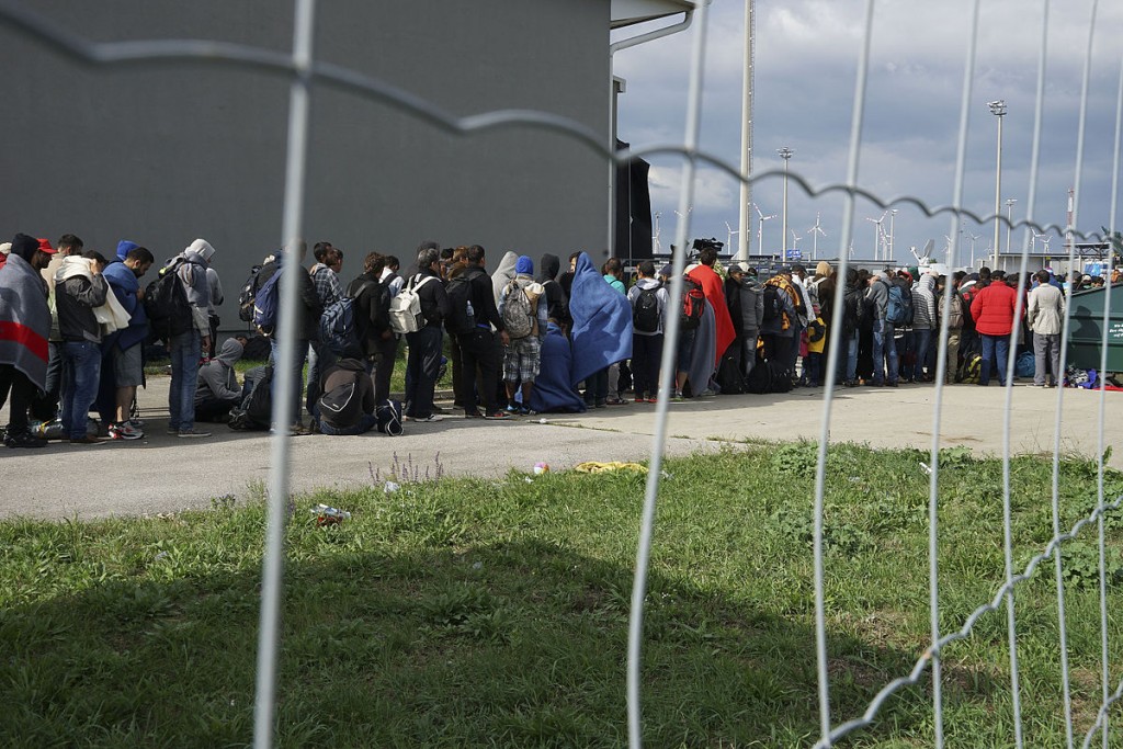 Biden deve assinar ordem executiva para expandir o acolhimento a refugiados